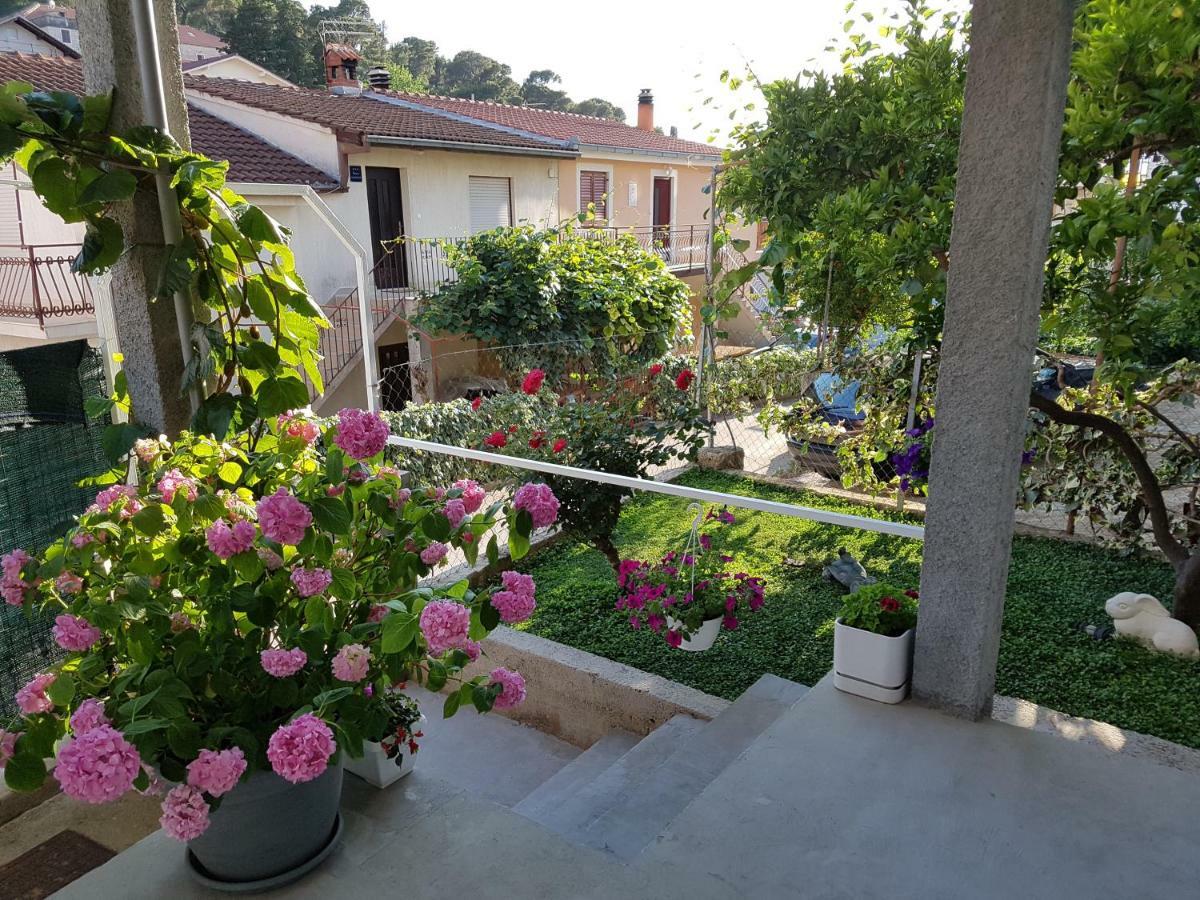Apartment Luna โตรกีร์ ภายนอก รูปภาพ