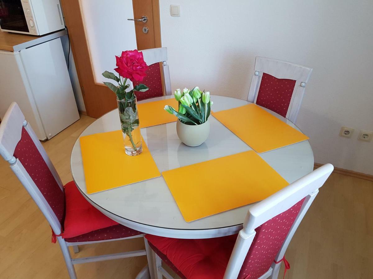 Apartment Luna โตรกีร์ ภายนอก รูปภาพ